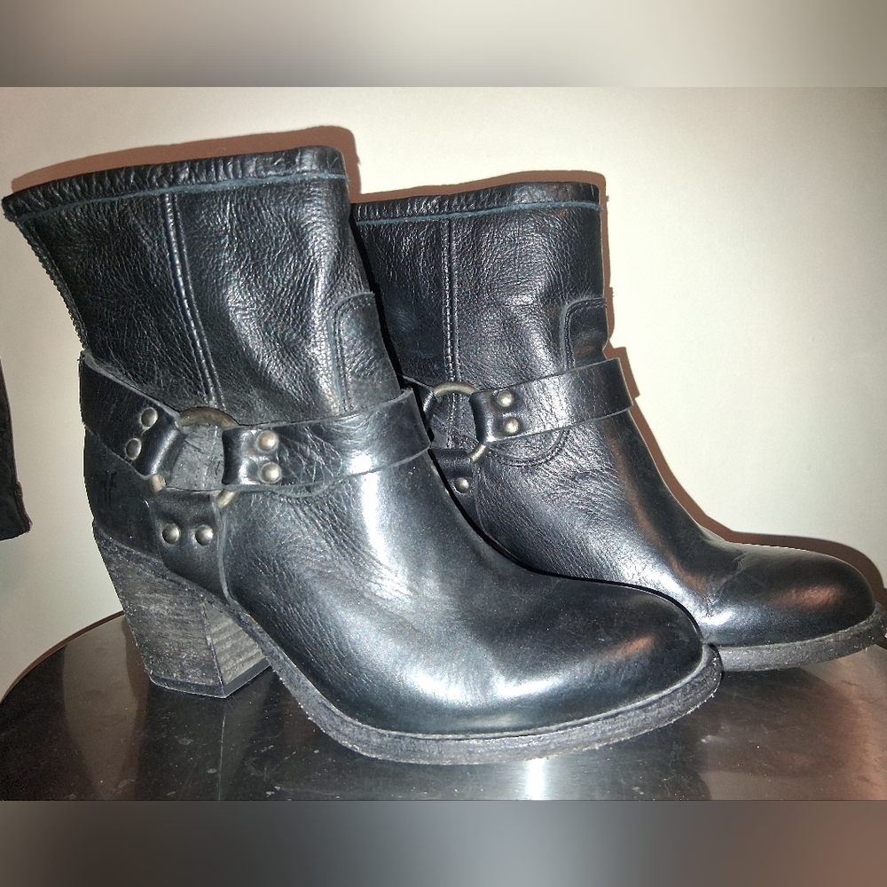 Frye Black Leather Heeled Boots